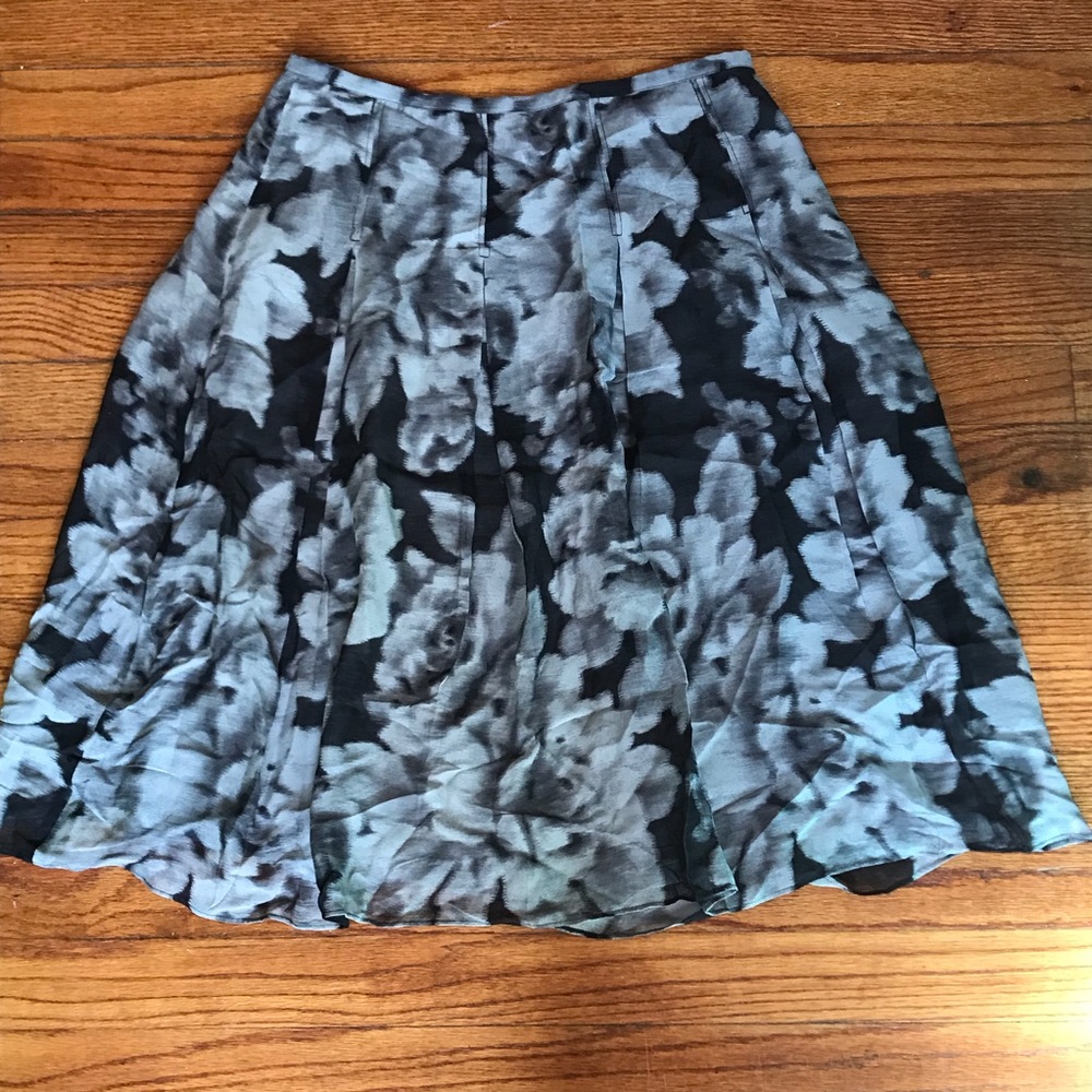 Jones New York floral skirt